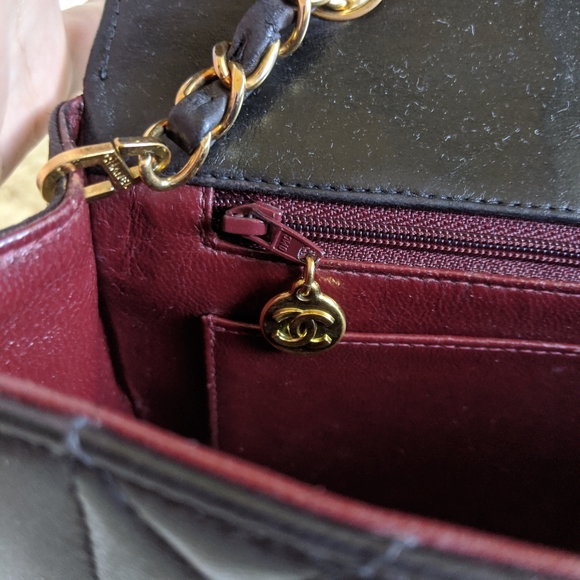 SOLD. Chanel Black Lambskin Medium Diana - Picture 11 of 13